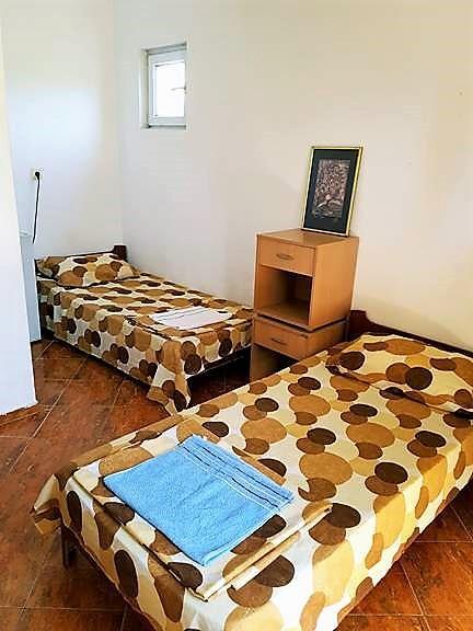 Guesthouse Berlin Bar Bagian luar foto